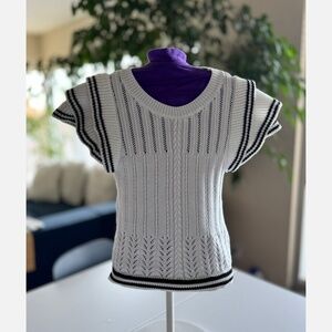 VIGOSS Textured Knit Flutter-Sleeve Top, Small white w/black stripes